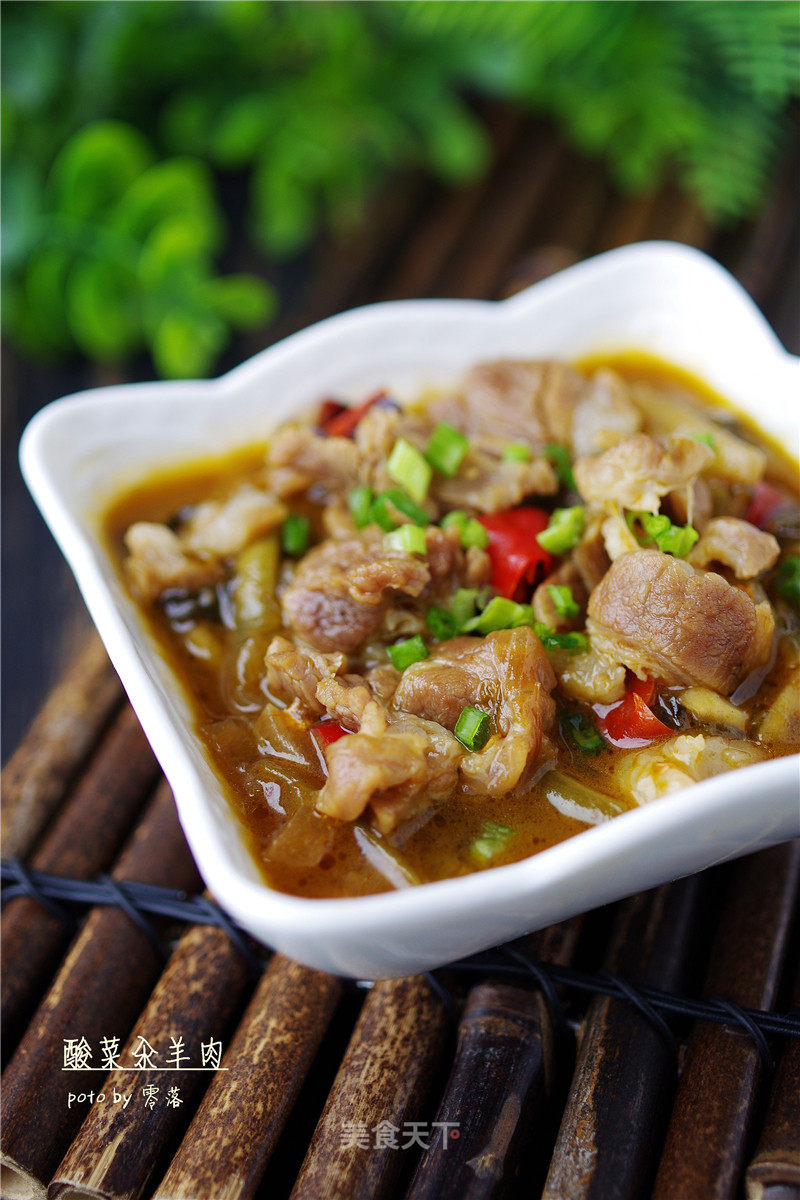 汆羊肉烹饪艺术，传统美食的制作流程